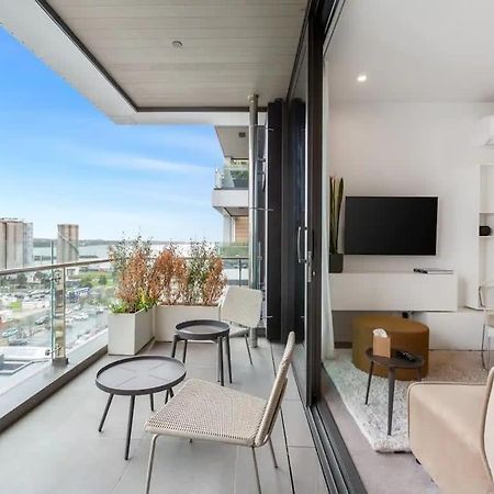 Sleek Modern Studio With Balcony Auckland Zewnętrze zdjęcie