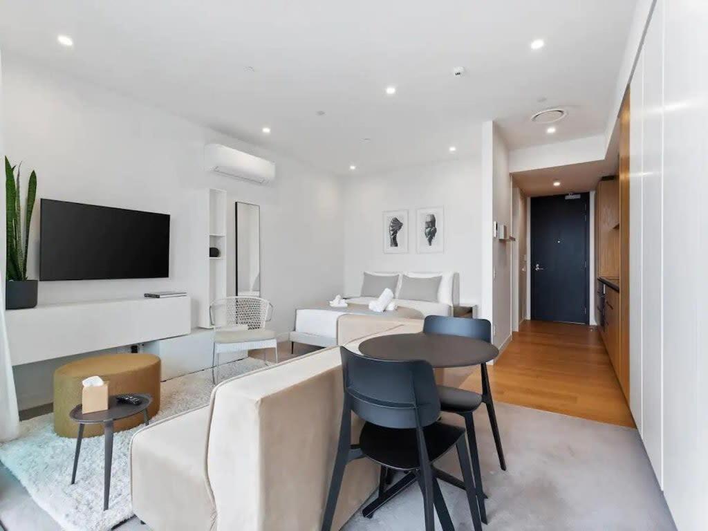Sleek Modern Studio With Balcony Auckland Zewnętrze zdjęcie
